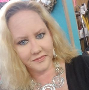 Meet your Posher, Randi